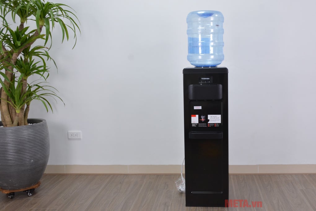 Cây nước nóng lạnh Toshiba RWF-W1917TV có kiểu dáng úp bình