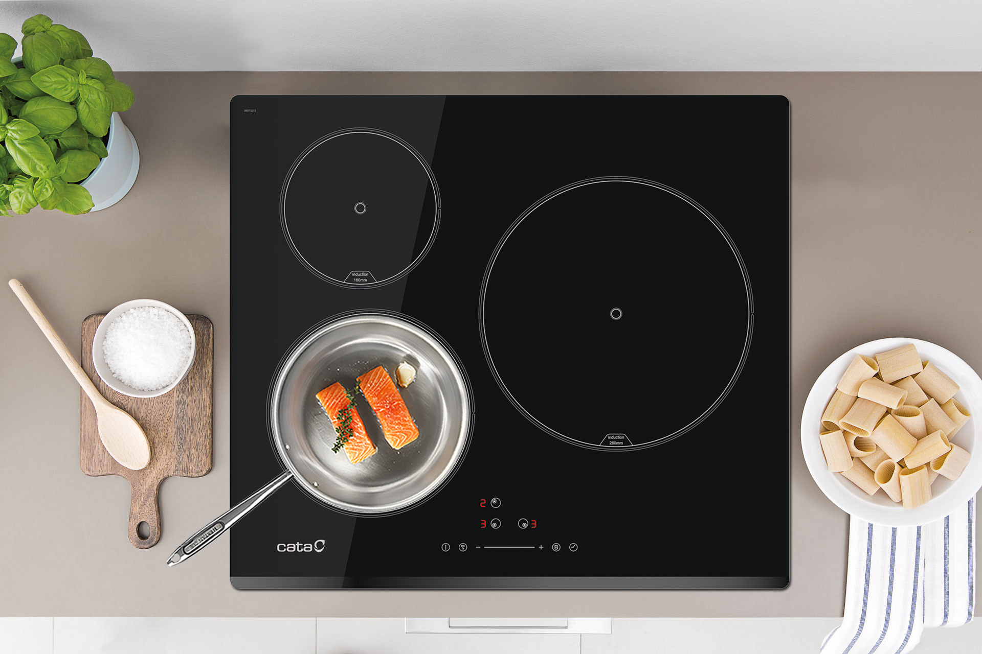 hinh-anh-lap-dat-thuc-te-bep-tu-cata-is-603-b-bk Bếp từ Cata ISB 603 BK