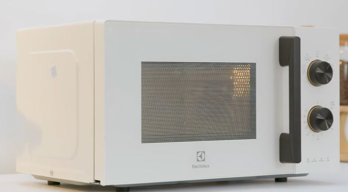 Hình ảnh lò vi sóng Electrolux EMM20K22W