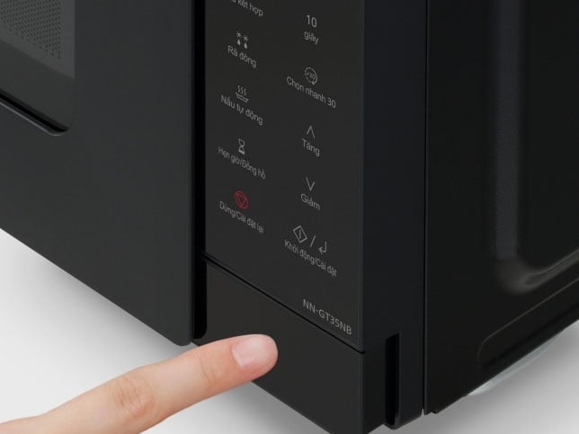 Lò vi sóng điện tử có nướng 24 lít Panasonic NN-GT35NBYUE