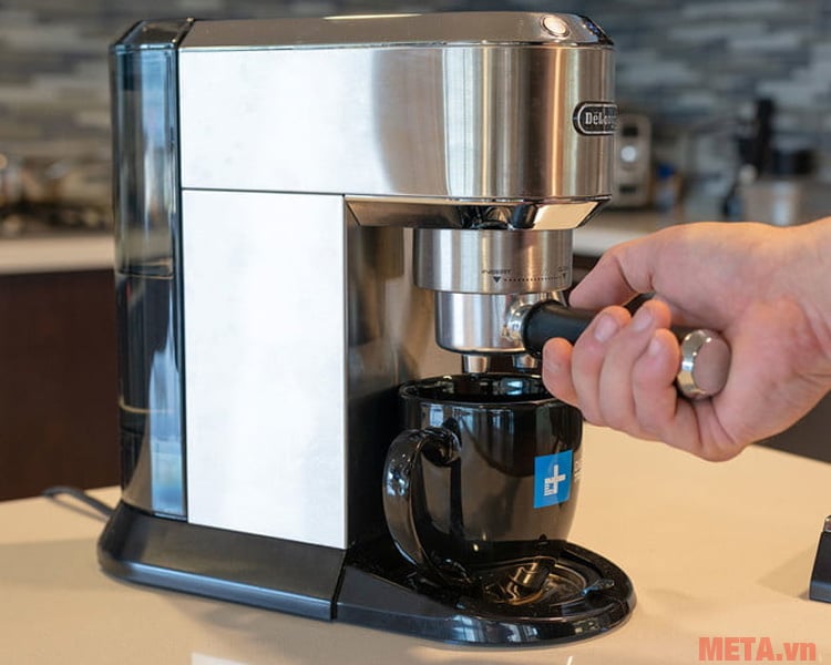 Máy pha cà phê Delonghi EC685.M
