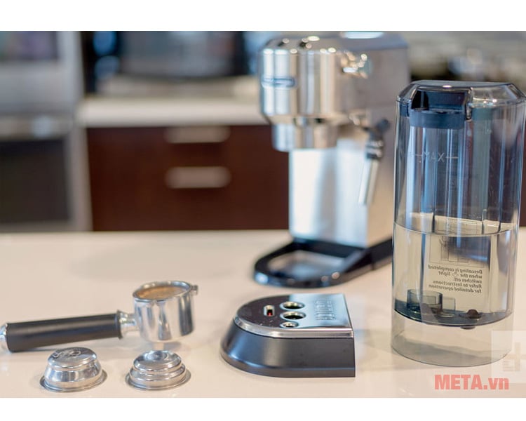 Máy pha cà phê Delonghi EC685.M