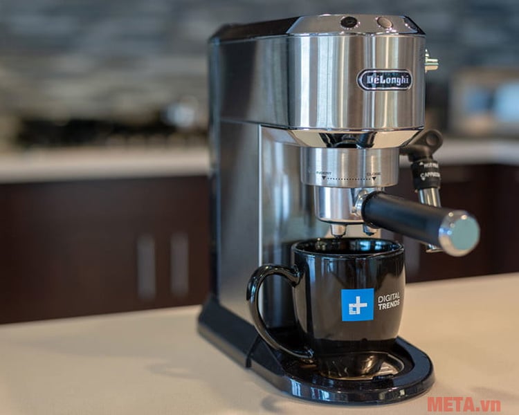 Máy pha cà phê Delonghi EC685.M