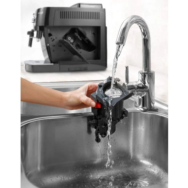 Máy pha cafe ECAM 22.110B của DeLonghi dễ dàng vệ sinh Máy pha cafe ECAM 22.110B của DeLonghi dễ dàng vệ sinh
