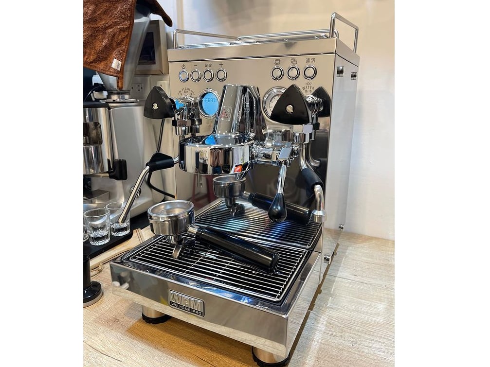 Máy pha cà phê dùng cho khách sạn, nhà hàng, quán cà phê Máy pha cà phê