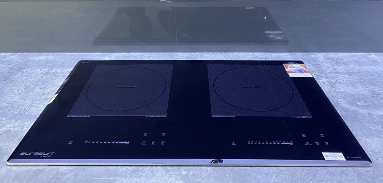 phoi-canh-bep-tu-eurosun-eu-t726pro-2 Bếp từ Eurosun EU-T726Pro