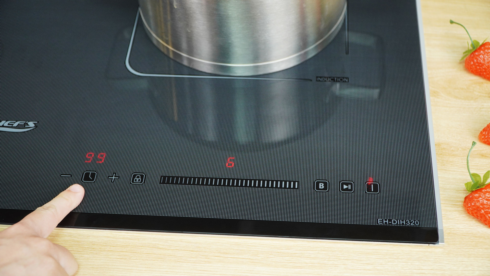 vung-nau-bep-tu-doi-chefs-eh-dih320 Bếp từ Chefs EH-DIH320