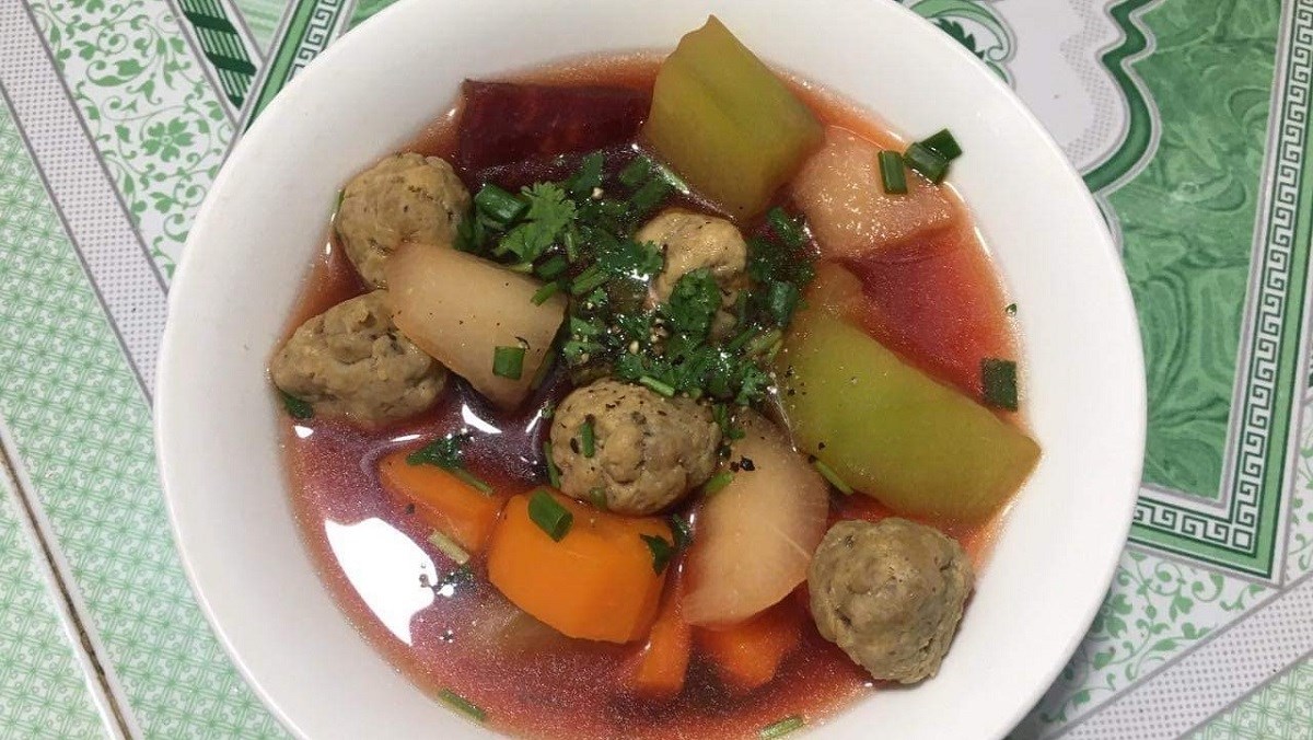 Cách làm canh thịt viên rau củ dinh dưỡng, thanh mát