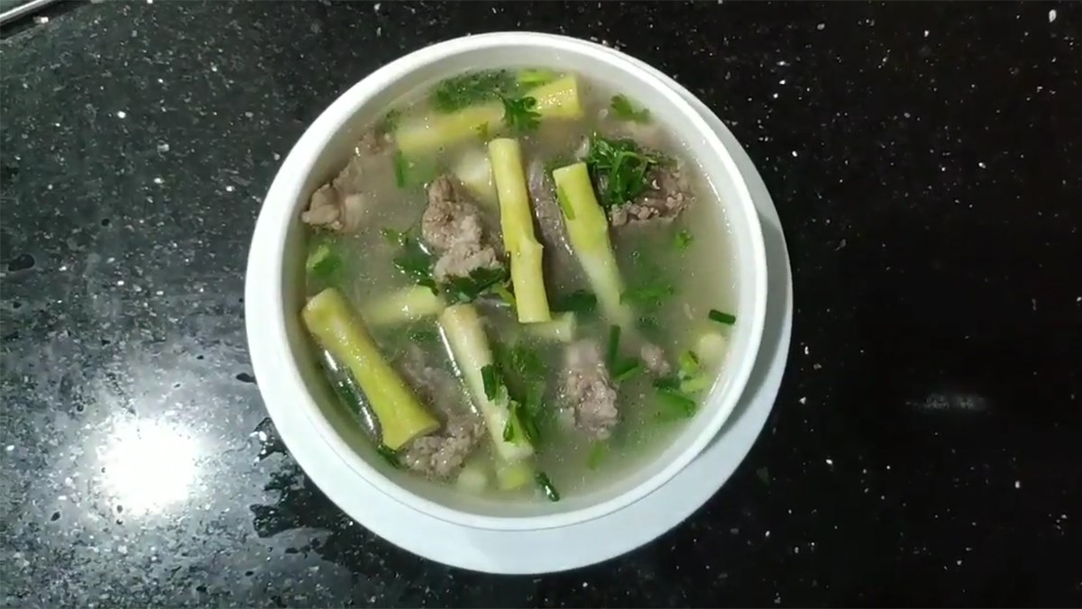 2-cach-nau-canh-ngo-khoai-nau-suon-thom-ngon-hap-dan-de-lam-avt-1200x676-2 2 cách nấu canh ngó khoai nấu sườn