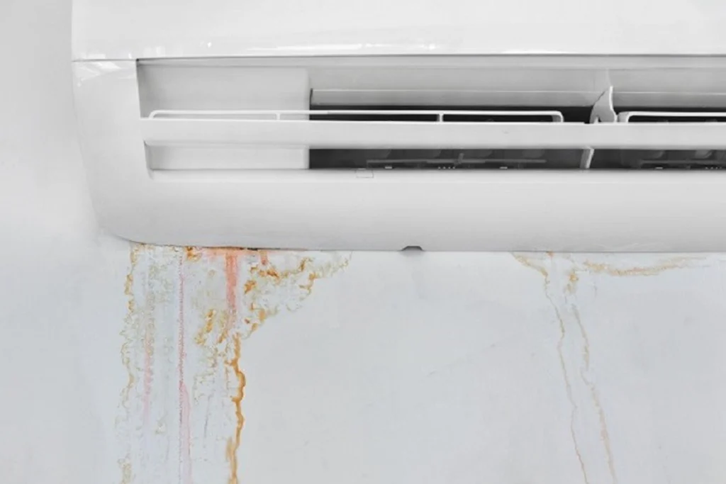 Nguyên nhân và cách khắc phục tình trạng điều hòa bị chảy nước mới nhất 2025