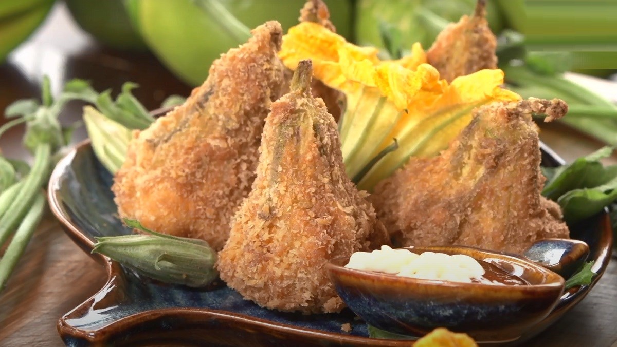 3 cách làm bông bí nhồi thịt chiên giòn và nhồi thịt hấp thơm ngon 3 cách làm bông bí nhồi thịt chiên giòn và nhồi thịt hấp thơm ngon