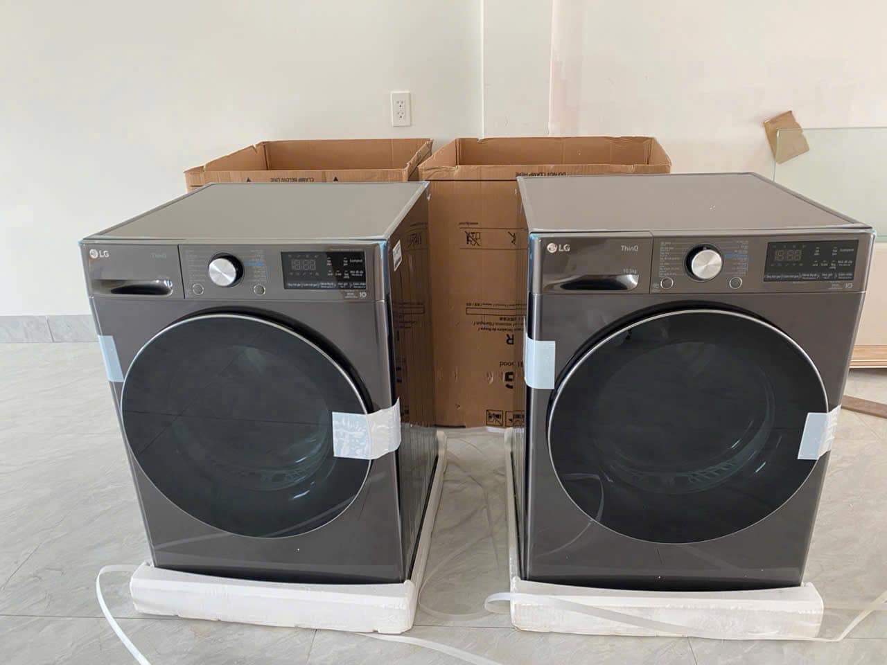 Máy sấy bơm nhiệt LG 9 Kg DVHP09B Máy sấy bơm nhiệt LG 9 Kg DVHP09B