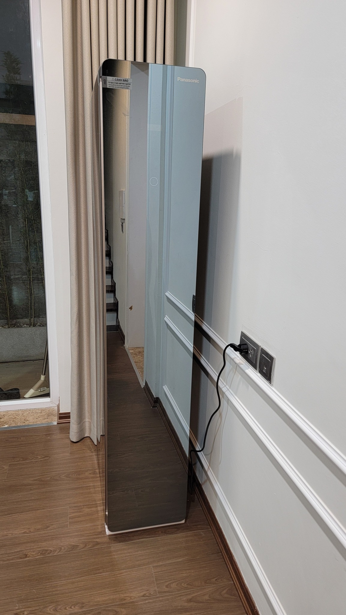 tủ chăm sóc quần áo Panasonic thông minh HCC-R340ARXV tủ chăm sóc quần áo Panasonic thông minh HCC-R340ARXV