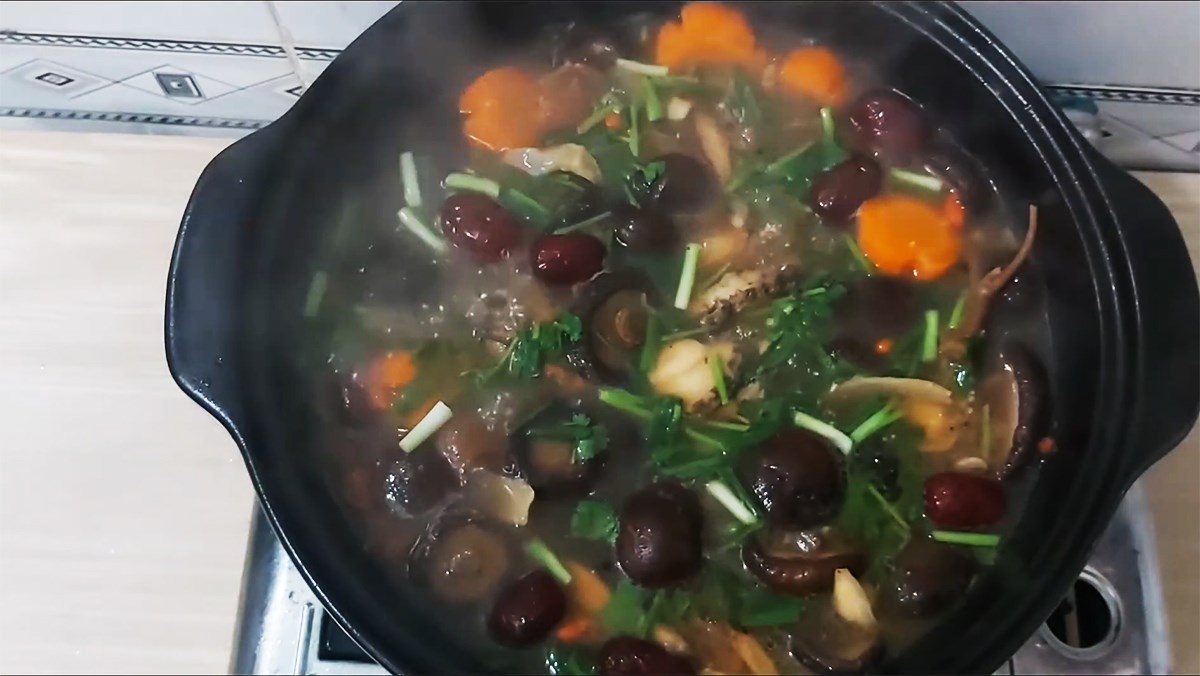 Bào ngư hầm thuốc bắc