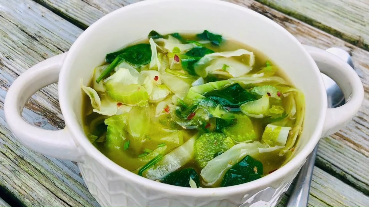 Canh bắp cải cần tây