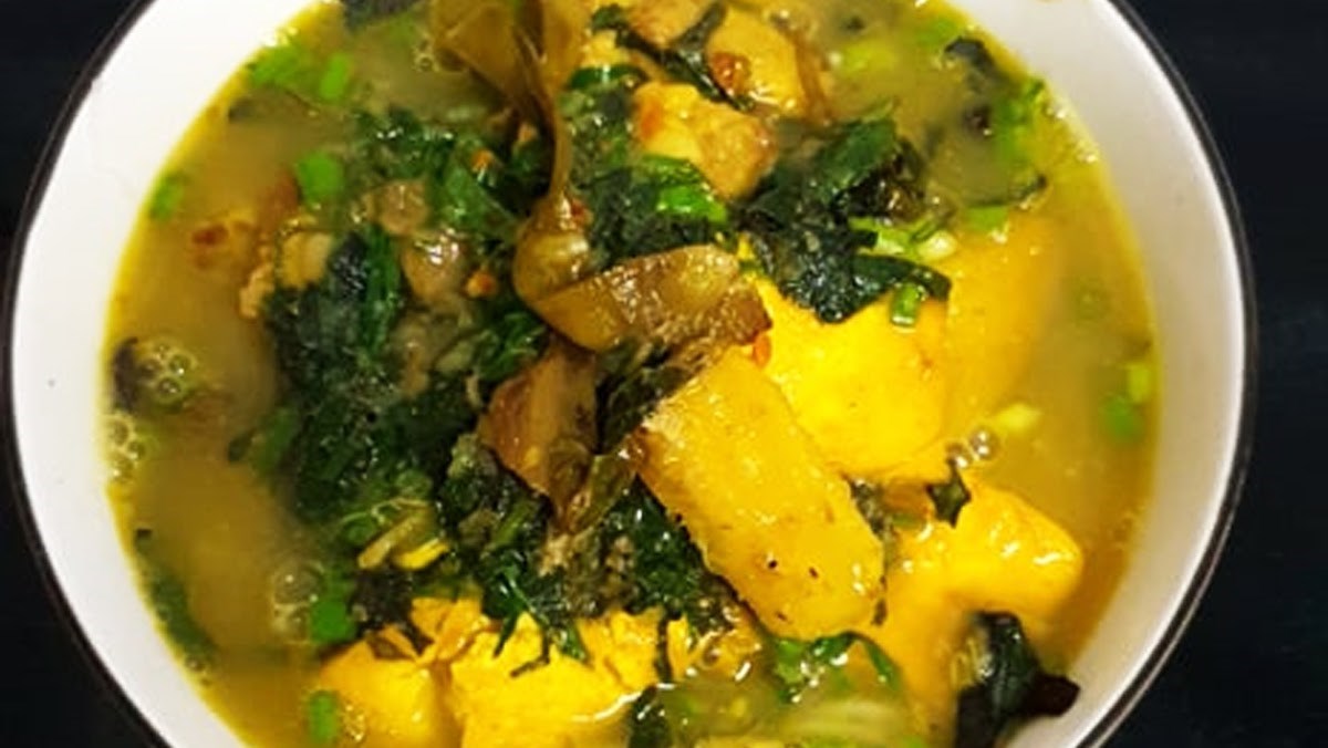 cach-lam-canh-suon-nau-chuoi-xanh-dan-da-dam-da-cho-bua-com-avt-1200x676-2 Canh sườn nấu chuối xanh