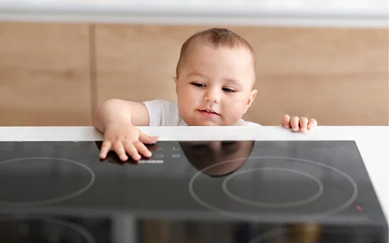 Bếp đang ở chế độ khóa trẻ em - Child Lock