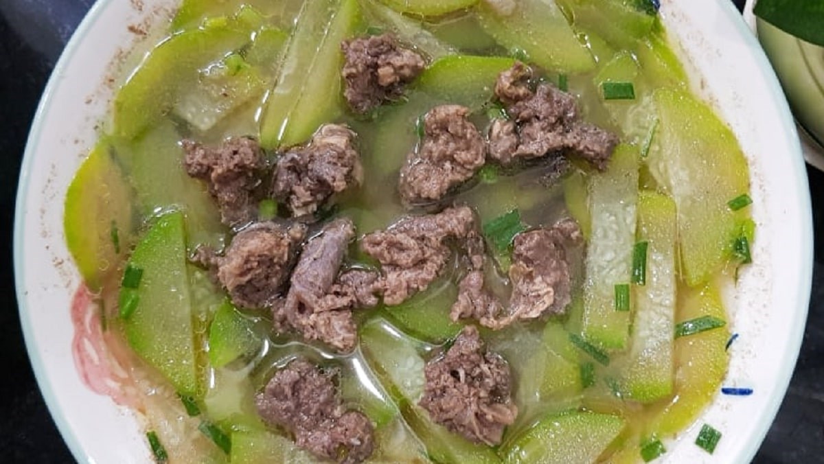 cach-nau-canh-bi-dao-thit-bo-thom-ngon-don-gian-cho-ca-nha-avt-1200x676-2 Canh bí đao thịt bò