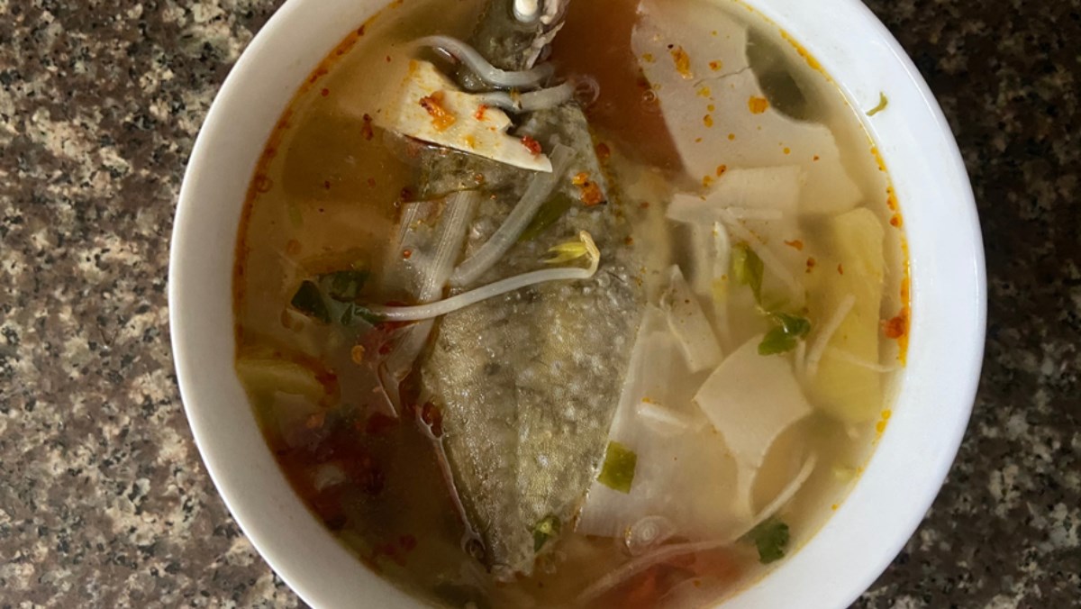 cach-nau-canh-chua-ca-kinh-chua-thanh-ha-nhiet-ngay-nang-nong-avt-1200x676-2 Canh chua cá kình