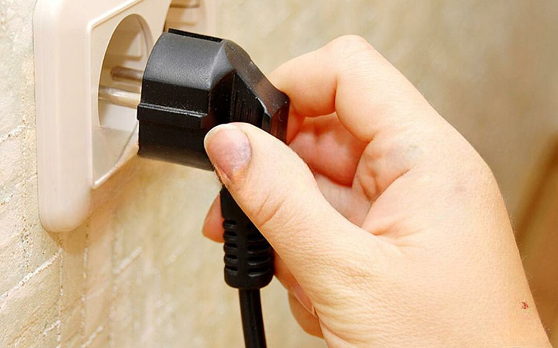 Kết nối với nguồn điện ổn định