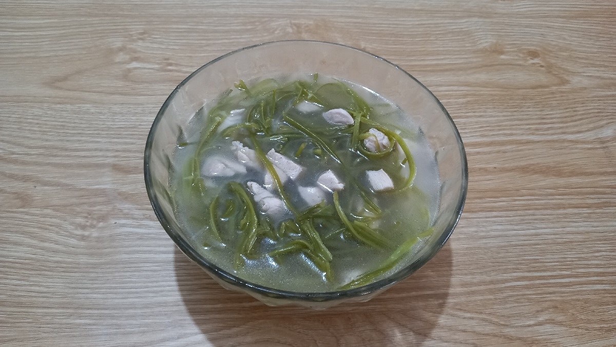 canh rau muống với thịt gà thanh mát canh rau muống với thịt gà thanh mát