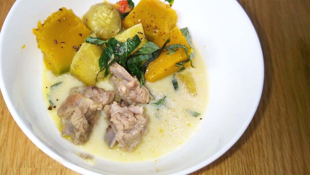 Cách nấu canh bí đỏ hầm dừa thơm béo, ngọt bùi nhanh chóng dễ làm