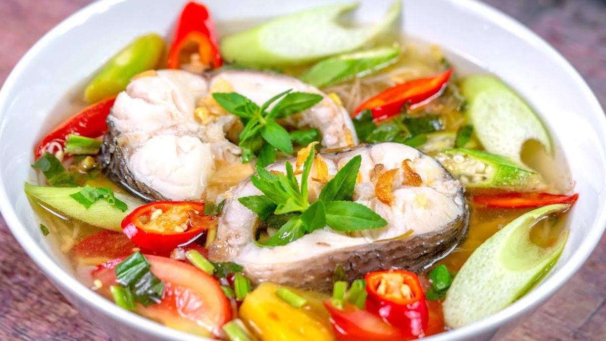 Cá chình nấu canh chua