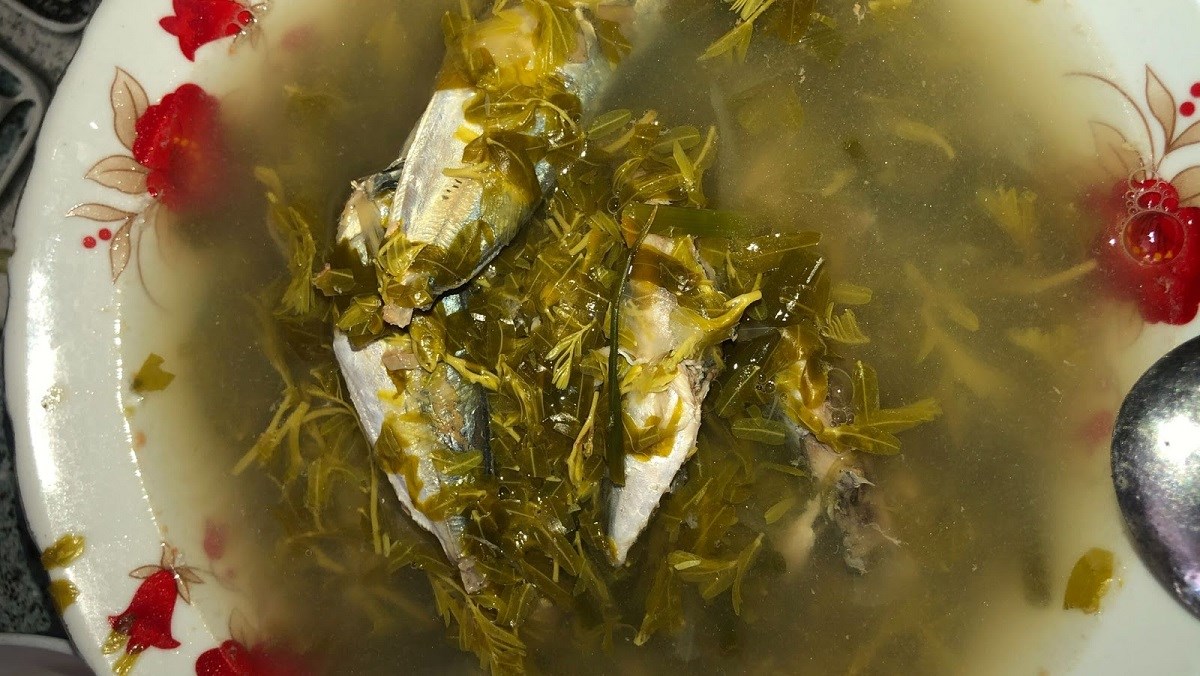 canhchualamecanuc1200-1200x676-2 Canh chua lá me cá nục