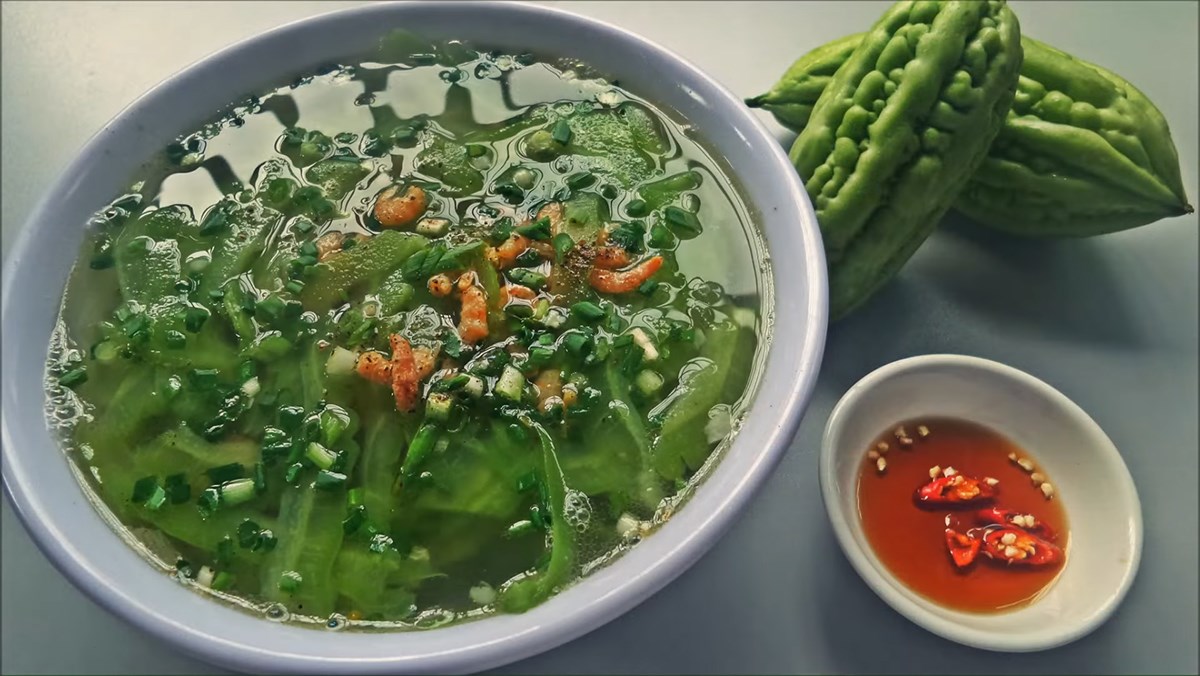 canhkhoquanautomkho-driedshrimpwithbittermelonsoup3-41screenshot-1200x676-2 Canh khổ qua nấu tôm khô