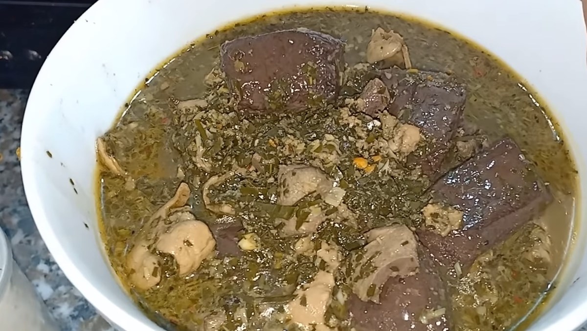 canh lá đắng với lòng lợn lạ miệng thơm ngon chuẩn vị xứ Thanh canh lá đắng với lòng lợn lạ miệng thơm ngon chuẩn vị xứ Thanh