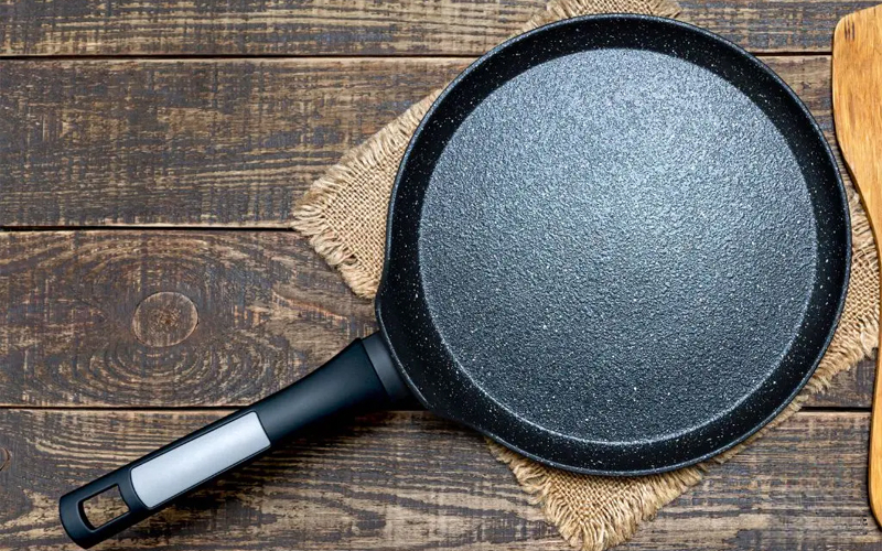 Cấu tạo của chảo gang bếp từ