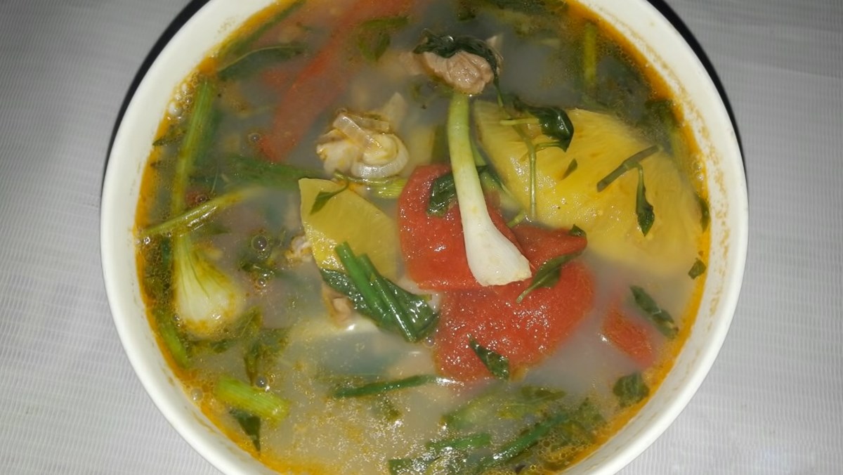 Canh trai nấu dứa