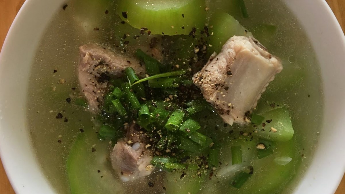 2 cách nấu canh bí đao nấu xương và nấu thịt