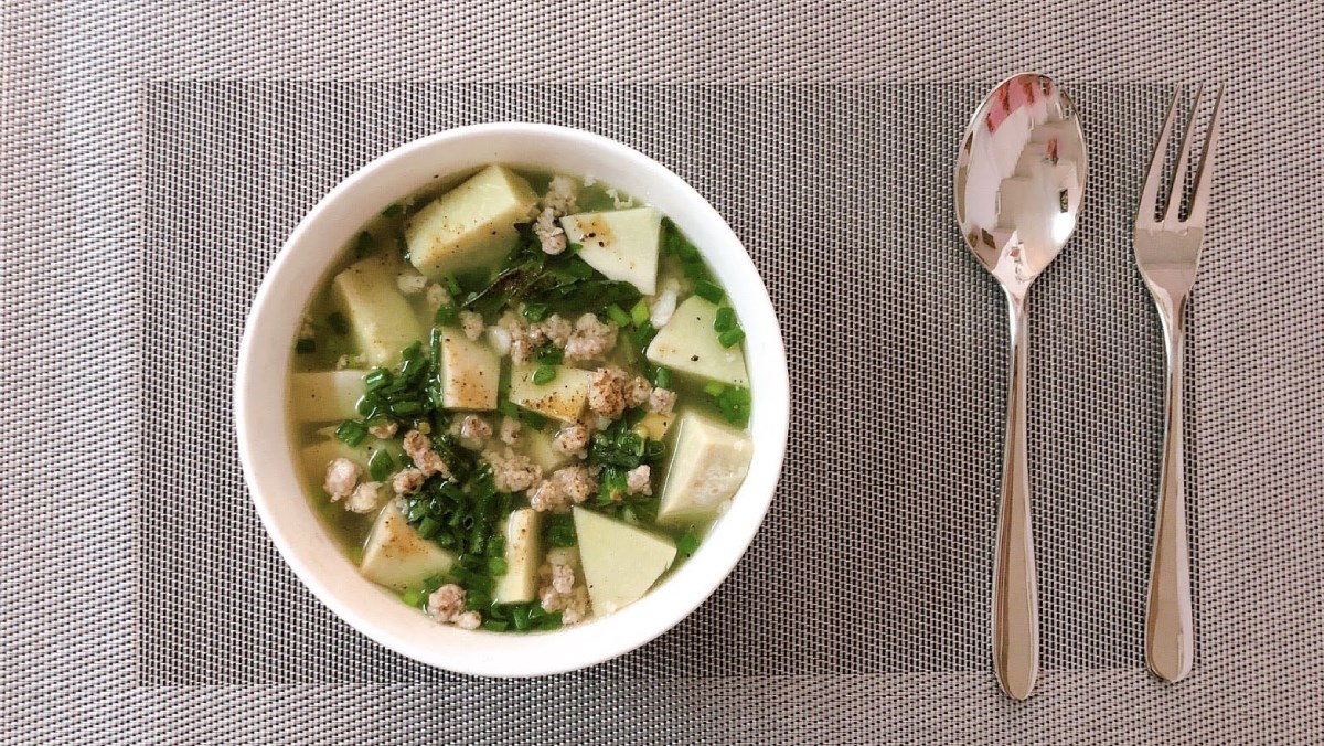 Canh khoai môn thịt bằm