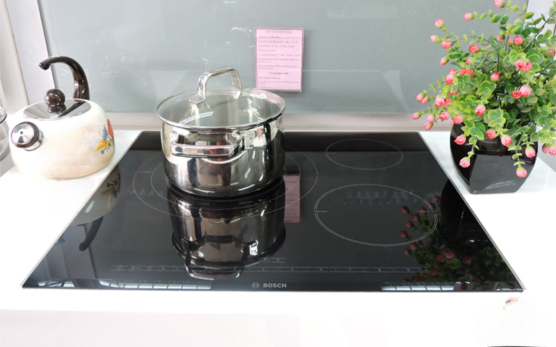 Chọn bếp từ Bosch theo kích thước cho gia đình trên 6 người