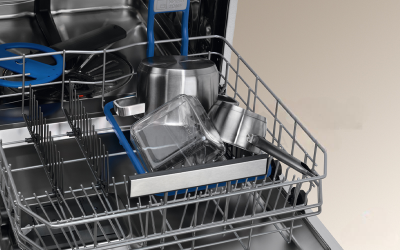 Máy rửa bát âm UltimateCare 700 60cm cho 14 bộ chén đĩa