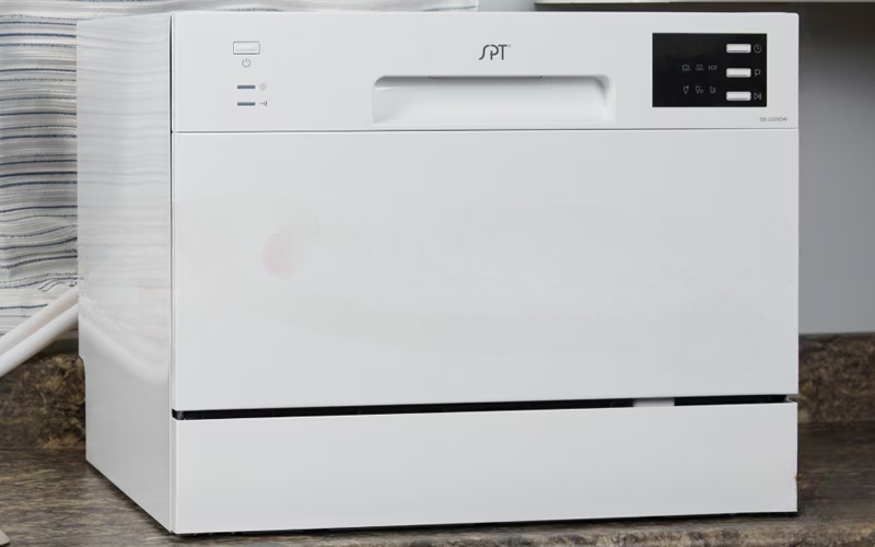 Máy rửa chén ngang 50cm phù hợp cho các gia đình không có gian bếp hạn chế hoặc căn hộ nhỏ