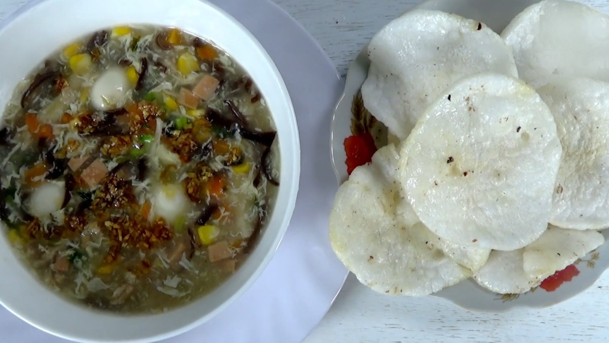 supgathapcam-1200x676-2 Súp gà thập cẩm