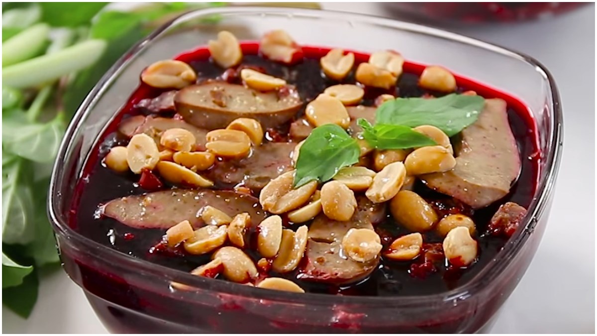 Tiết canh củ dền