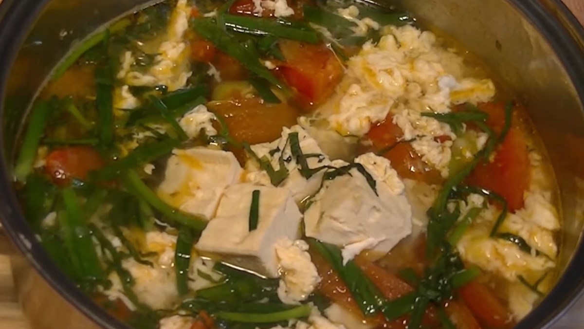  canh trứng lá tía tô bồi bổ sức khỏe giải cảm hiệu quả