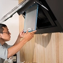 Vết dầu mỡ trên máy hút mùi sẽ bị xóa sổ nếu bạn biết mẹo hay này