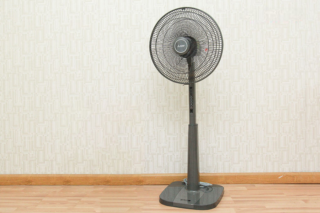 Mua quạt cây Mitsubishi ở đâu tốt Mua quạt cây Mitsubishi ở đâu tốt