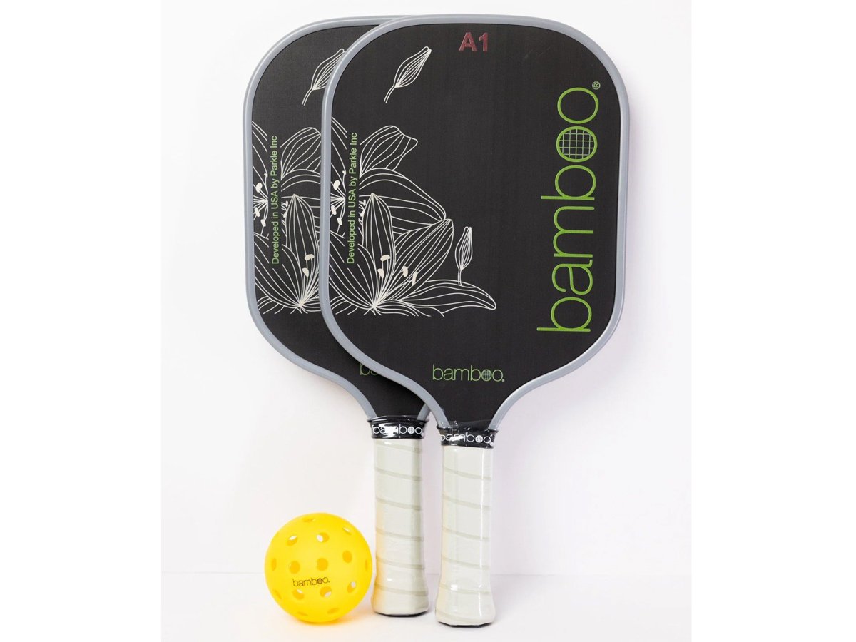 Bamboo A1 dùng lõi vợt bằng sợi Carbon Bamboo A1