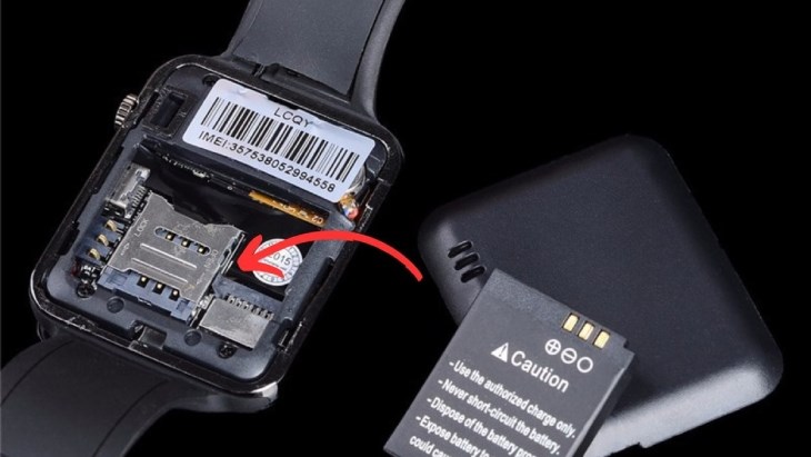Bạn có thể lắp sim vật lý vào mặt sau đồng hồ Garmin