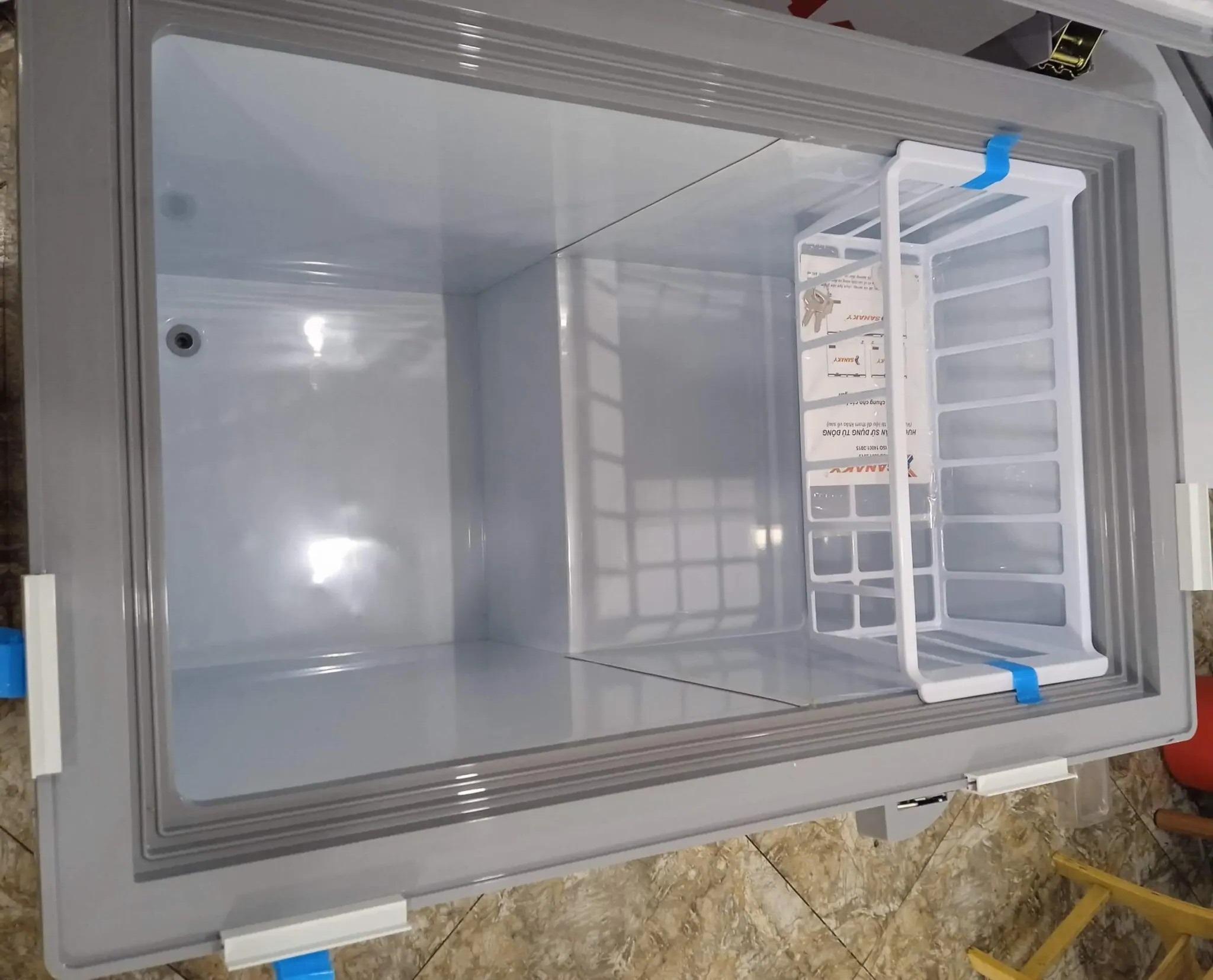 Tủ đông Sanaky VH-2299HY2 (180 lít)  một ngăn một cánh mở sử dụng dàn lạnh bằng đồng