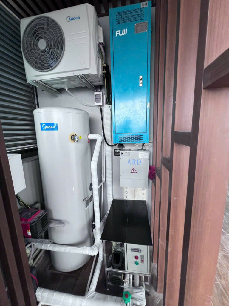 Tại Sao Máy Nước Nóng Midea MT-150R30/MHW-F30WN1E Được Nhiều Gia Đình Ưa Chuộng?