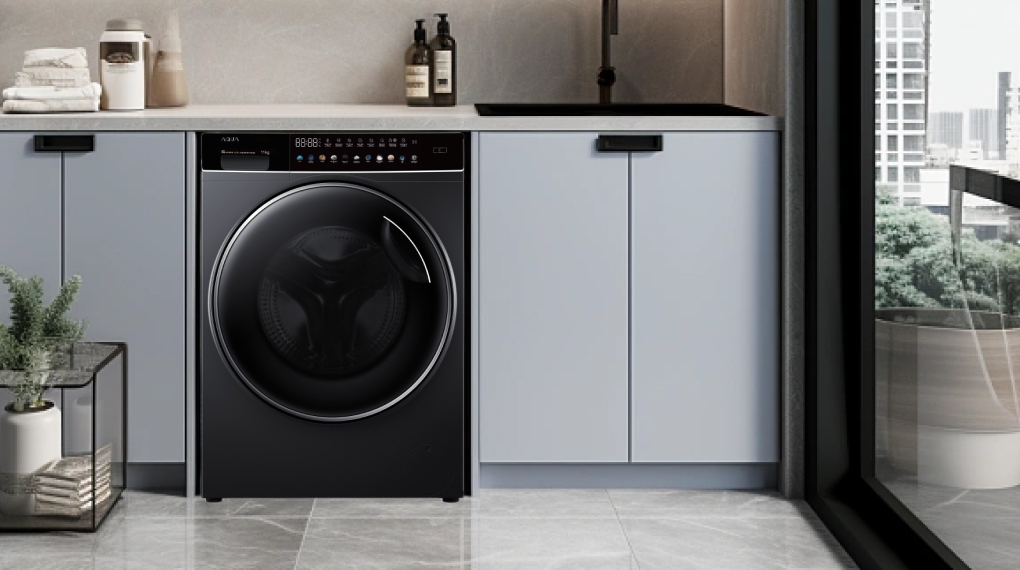 Máy giặt Aqua Inverter 11 kg AQD-DW1100J.BK là sản phẩm thuộc tập đoàn Sanyo nổi tiếng đến từ Nhật Bản