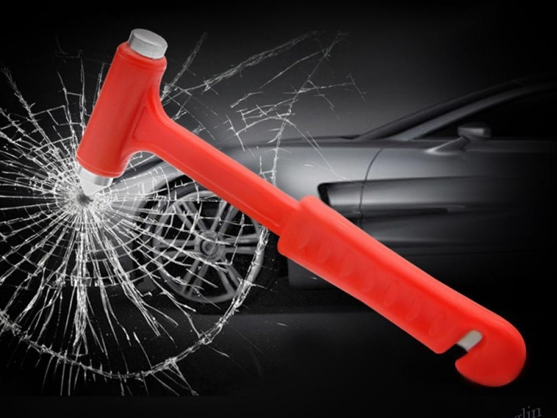 Cách phá kính ô tô siêu nhanh