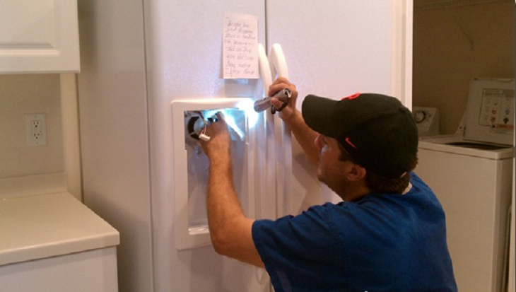 Công tắc đèn tủ lạnh bị hỏng