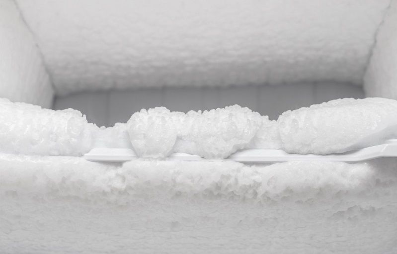 Không cần vệ sinh lớp băng trên ngăn đá